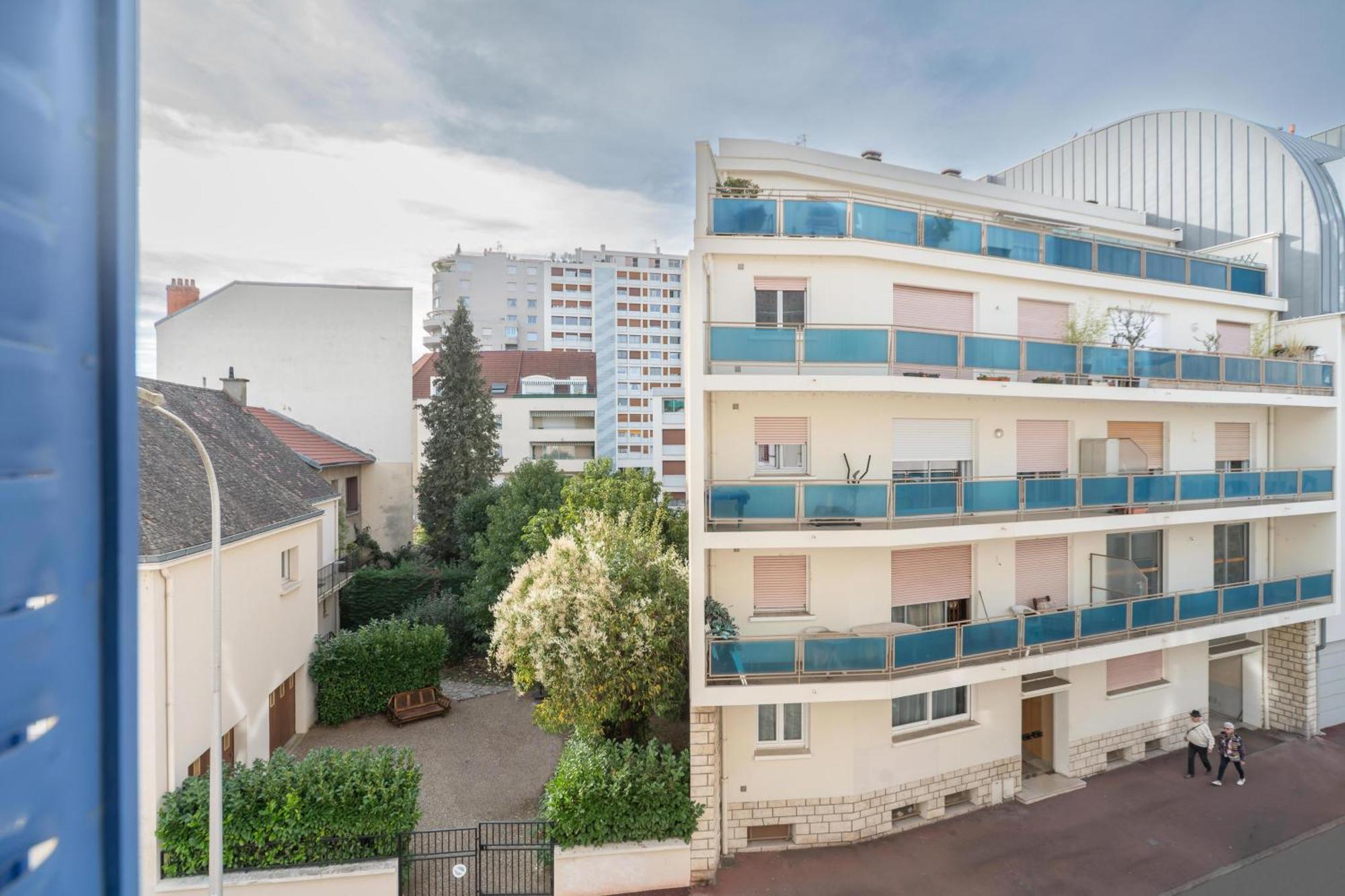 Le Louis B - Appartement Calme Et Lumineux Proche Thermes Виши Экстерьер фото